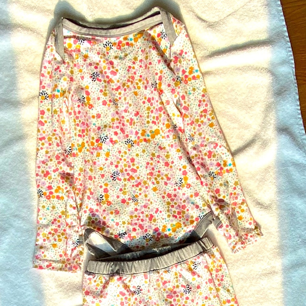 Patagonia base layer. 18-24m perfect condi…